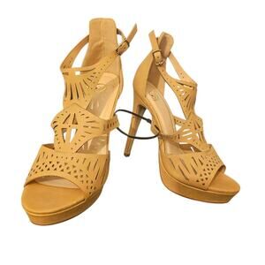 NWOT Golden Tan Cutout Platform Heels By Delicious Shoes Women's Size 7.5